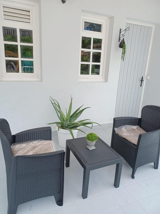 Paradies Caraibes III Les Abymes Exterior photo